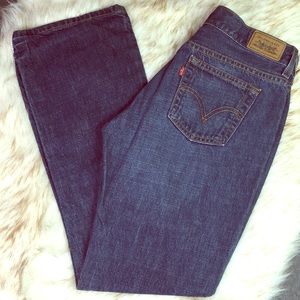 LEVI’S: 515 Jeans